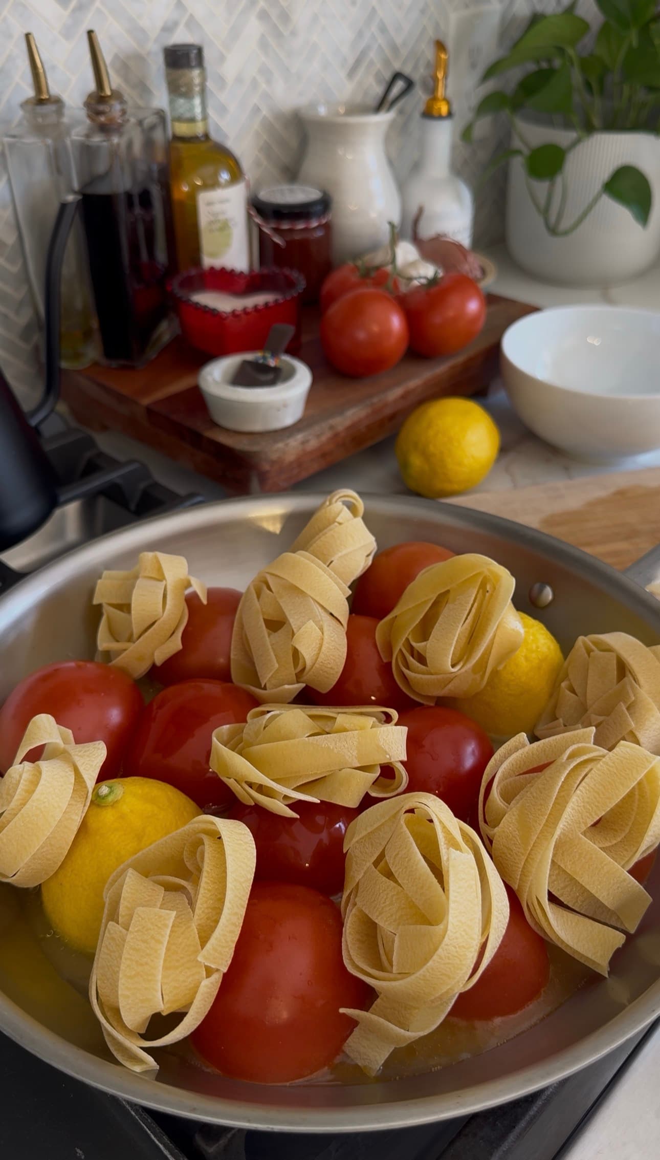 One Pan Lemon Tomato Tagliatelle